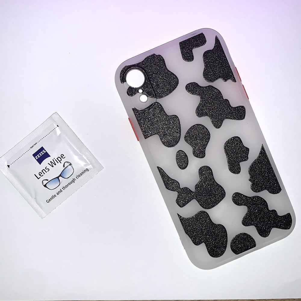 Protective preppy cow print phone case iPhone XR